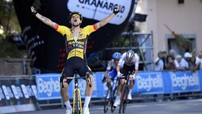 Primoz Roglic vence Giro dell'Emilia no dia em que confirmou adeus à Jumbo-Visma