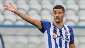 Sem saída para David Carmo