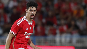 Tomás Araújo perto do Burnley