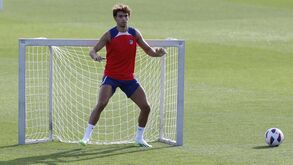 João Félix já está em Barcelona