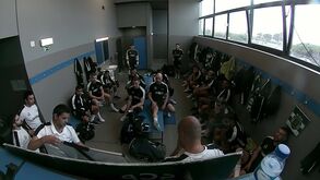 As imagens dos balneários de Sporting e Benfica antes da Supertaça de futsal