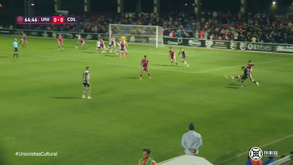 Golaço na 3.ª divisão espanhola: será que era mesmo isto que o jogador queria fazer?