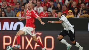 O golo de Aursnes a abrir a segunda parte do Benfica-V. Guimarães