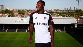 Fodé Ballo-Touré apresentado no Fulham de Marco Silva