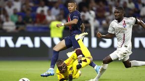 França-Irlanda: todos falam de... Mbappé