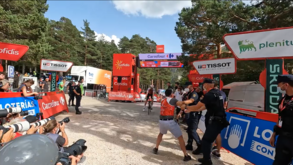 Massagista português 'fugiu' da polícia para festejar vitória na Vuelta