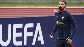 Rúben Neves limitado no último treino de Portugal em solo nacional
