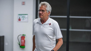 Bölöni renova contrato com o Metz até 2025