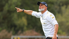 Estoril realiza hoje um jogo-treino com o Estrela da Amadora
