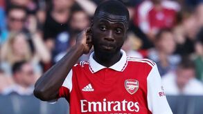 Chegou como 'senhor 80 milhões' e sai a custo zero: ascensão e queda de um craque no Arsenal