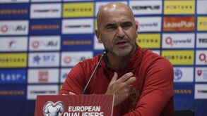 Roberto Martínez explica a opção de Cancelo diante da Eslováquia