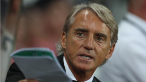 Roberto Mancini estreia-se a perder no comando da Arábia Saudita