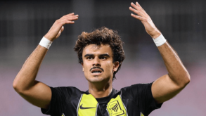Al-Ittihad acerta empréstimo de Jota mas transferência falha... por minutos