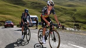 Remco Evenepoel 'renasce' e vence etapa 14 da Vuelta