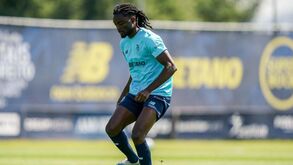 Romário Baró deixa equipa B do FC Porto e treina à margem com Fábio Cardoso e André Franco