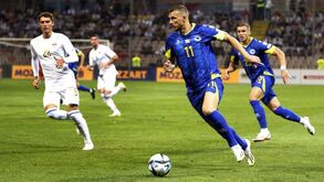 Dzeko pede paciência