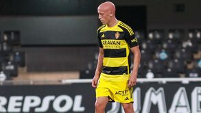 Polémica em Espanha: Jogador do Saragoça marca e agarra os testículos nos festejos