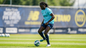 FC Porto com mais quatro armas à vista