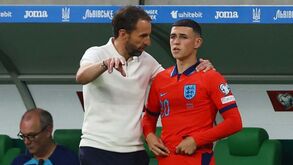 Southgate e a vontade de Foden em jogar no meio-campo: «Falem com Guardiola, que é o melhor do mundo»