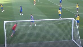 Mbappé não perdoou falhanço de Dembélé mas resposta chegou logo a seguir