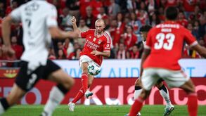 Aursnes nem equaciona deixar Portugal: «O dinheiro significa pouco, estou muito feliz no Benfica»