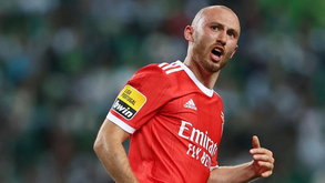 Aursnes rendido ao Benfica