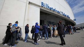 Bilhetes para o FC Porto-Barcelona esgotados