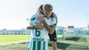 Guga surpreendeu jovem adepto no treino do Rio Ave