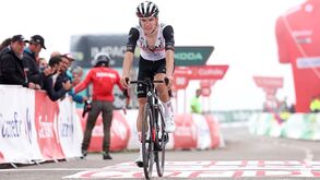 João Almeida: «Tentei ajudar o Ayuso, mas com estas inclinações...» 