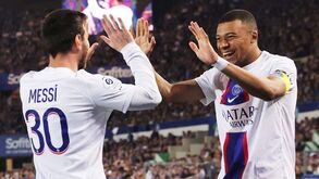 Mbappé: «Amo o Cristiano mas comecei a perceber que o Messi é muito bom»