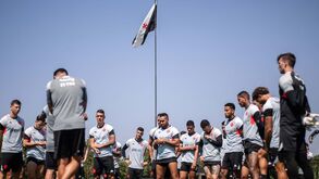 São Januário volta a receber adeptos: Vasco lamenta prejuízos e deixa garantia que não cederá aos preconceitos