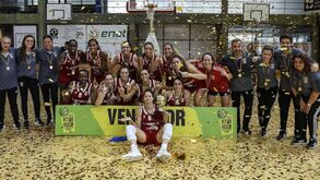 Benfica vence GDESSA Barreiro e revalida Taça Vítor Hugo em basquetebol feminino