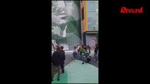Adeptos do Sporting rendidos ao novo mural do Estádio José Alvalade