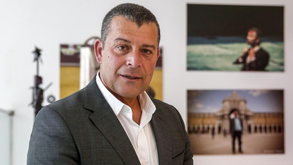 Federação de canoagem assegura que também pode organizar competições de stand up paddle