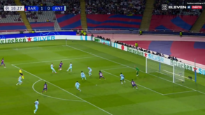 Do passe magistral de De Jong à assistência 'açucarada' de Félix: tudo certo no 2.º golo do Barça