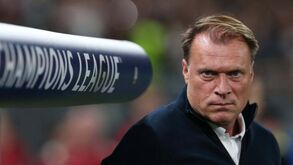 «É a diferença de qualidade»: Patrick van Leeuwen resignado com a derrota frente ao FC Porto