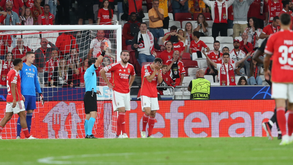 A crónica do Benfica-Salzburgo, 0-2: Tempestade perfeita em defesa Trubinada