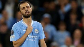 Bernardo Silva paga a fatura do cansaço