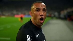 Jogador do Botafogo é expulso, diz que foi roubado e acaba a criticar... Abel Ferreira