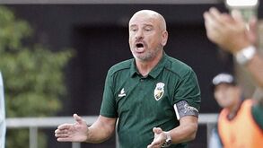 José Mota contesta tempo de compensação: «Isto é só para alguns ou para todos?»