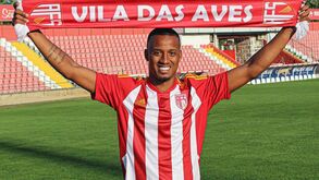 AVS em inferioridade numérica marca nos descontos e bate Louletano na Taça de Portugal