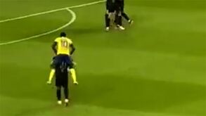 Insólito: Al Nassr marcou e Sadio Mané celebrou... às cavalitas de Firmino