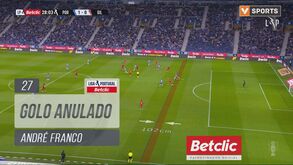 André Franco marcou para o FC Porto mas golo foi anulado por fora de jogo