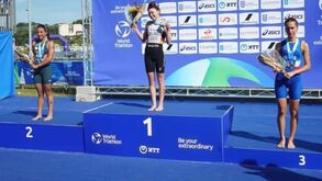 Maria Tomé conquista prata no escalão sub-23 na etapa final do Mundial de triatlo