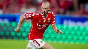 Aursnes prefere jogar no meio-campo