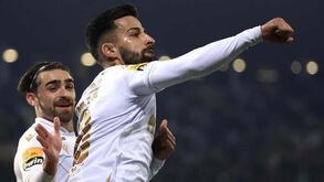 De canto direto: foi assim que Tiago Silva marcou diante do Gil Vicente