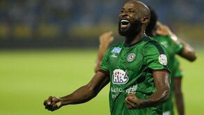 Moussa Dembélé e a ida para a Arábia Saudita: «Quanto mais ganho, mais dou»