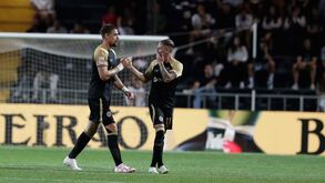 Contrariedade no Sporting: o momento em que Coates saiu lesionado no Farense-Sporting