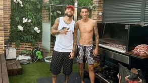 Di María e Otamendi saboreiam juntos a vitória no clássico: «Terrível assador»