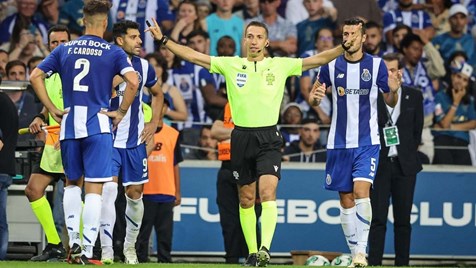 A polémica continua: FC Porto volta a ter falta de comparência e arrisca  ser excluído da competição na próxima ausência – Observador